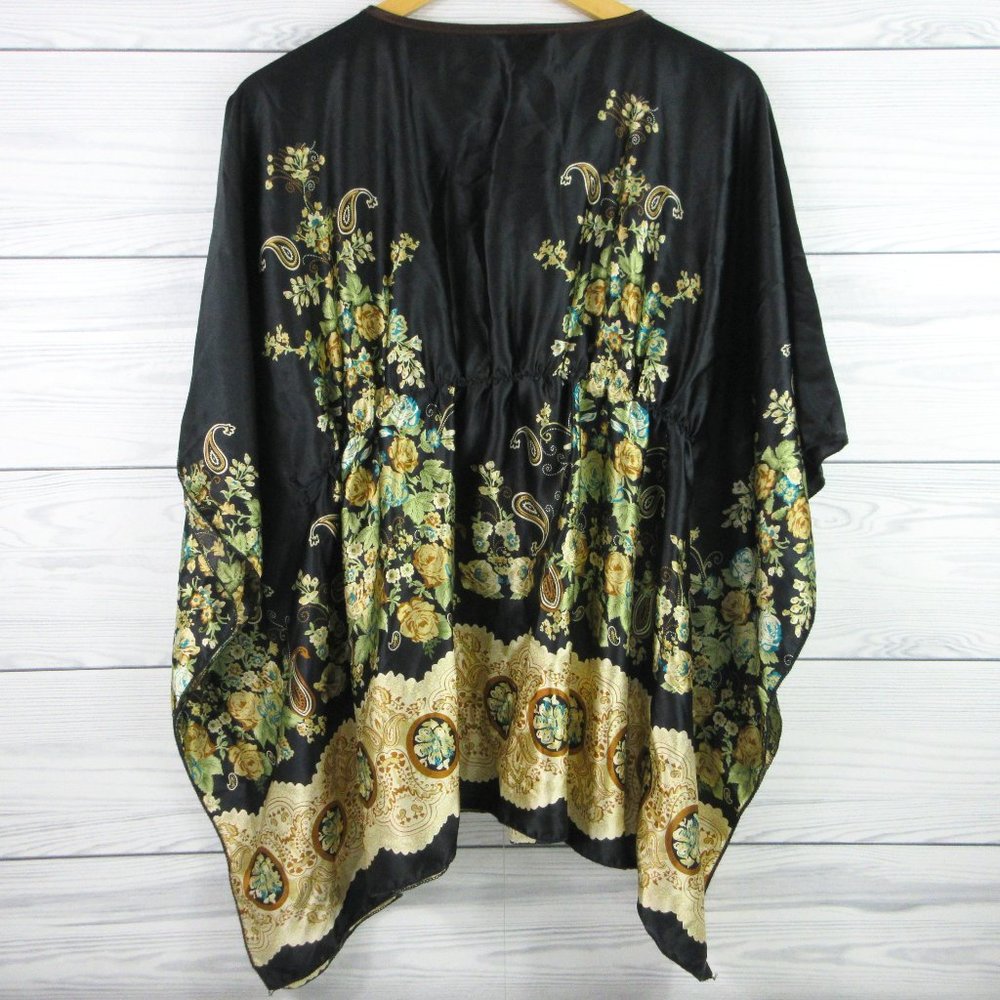 Vintage Trac Robe Top Kimono Womens Medium Floral Black Paisley Made in USA Soft